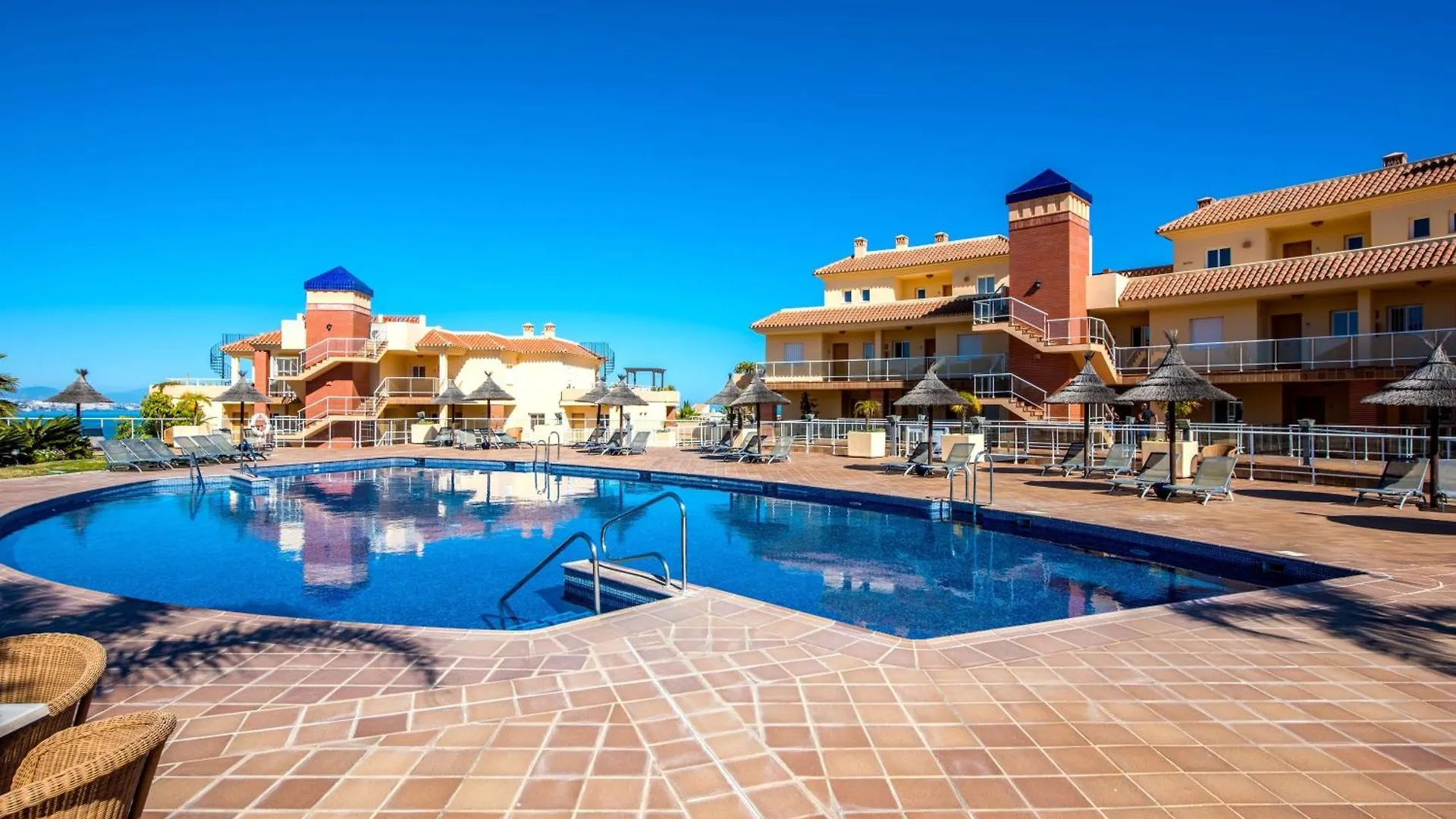 Malibu Jacuzzi Penthouse Panoramic Sea View By Costarentals - Ref 245 Fuengirola Spain