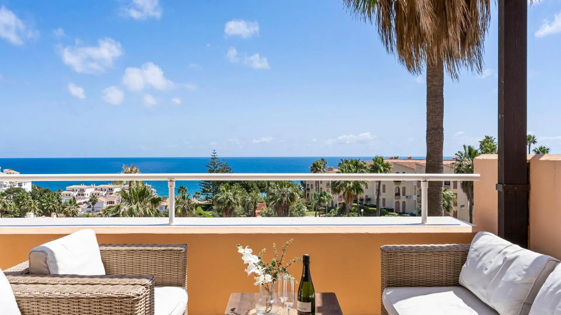 Malibu Jacuzzi Penthouse Panoramic Sea View By Costarentals - Ref 245 Фуэнхирола Испания